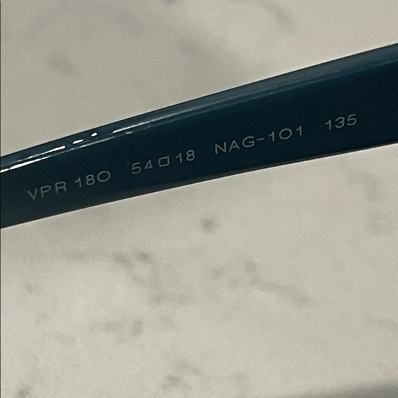 Prada “frames” - Picture 6 of 6